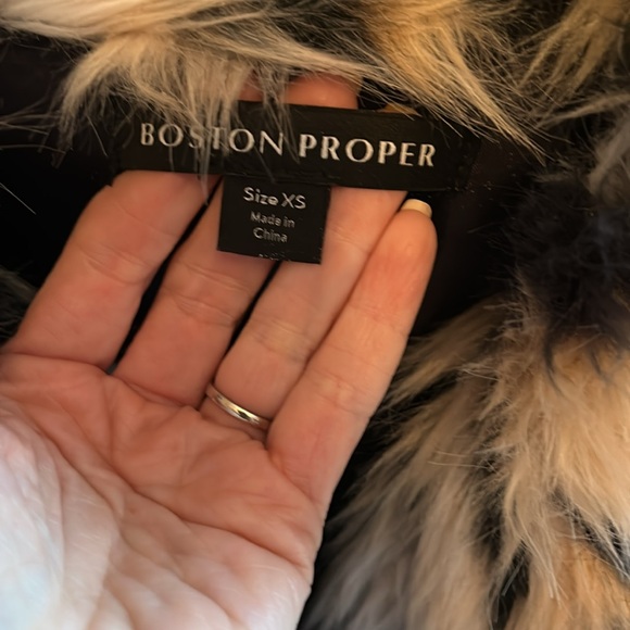 Boston Proper fur navy sweater. Perfect for the holidays! Xs - Picture 4 of 5